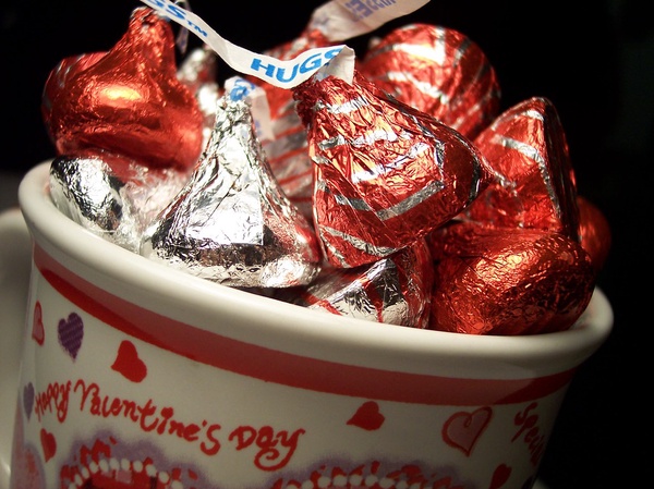 A CUP OF KISSES- What will students do this Valentine’s Day with limited choices? “ I will probably do what I always do on weekends which is catch up on homework, watch netlfix, and be with my family,” Mariana Gutierrez a freshman says.
