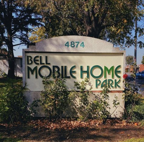 As the City of Bell aims to sell two major mobile home parks and displace hundreds of families, the mobile home residents fight back with organization, demonstration, meeting with council members, and even going as far as to create their own certified non-profit organization, known as the New Dawn of Bell Home Owner Association, in hopes that they could purchase the property themselves. As new developments begin to pop up, for example, Border X Brewery and Tesla charging stations which are located on Pine and Gage in the City of Bell, residents should begin to worry that their low-income and predominantly Hispanic neighborhood may soon be taken over by a new crowd. “...Los que vivimos aquí en las mobile homes...nos están discriminado, porque? Porque somos familias de bajo recursos. Aquí la mayoría somos hispanos, por eso, yo creo, [Those who live here in the mobile homes… they are discriminating us, why? Because we are low-income families. The majority of residents here are Hispanic, that's why,] said Merli Albizurez, Vice President of the New Dawn of Bell Home Owner Association. (Alejandra A. Martinez)