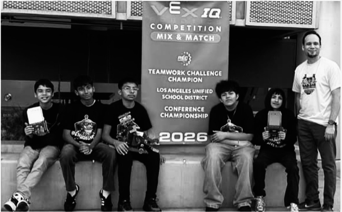 First in History: Robotics Team Advances to World Championship